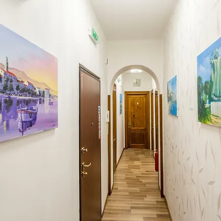 Welcome Luxury Center Split